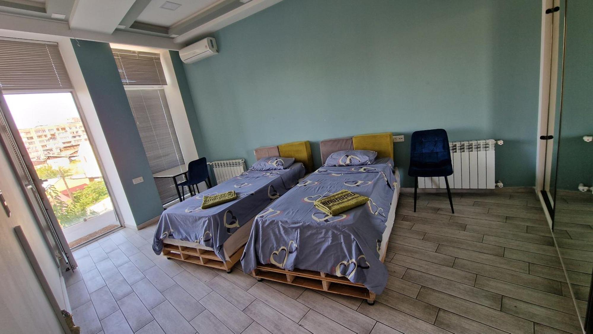 Puzzle Space Hostel Yerevan Exterior photo